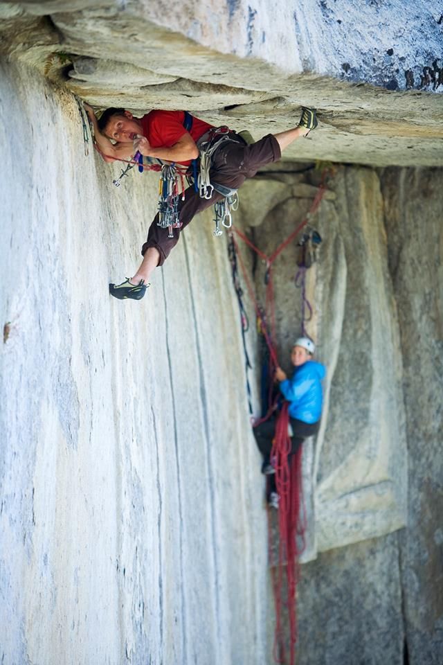  Томми Колдвелл (Tommy Caldwell) во время одного из восхождений на Эль Капитан по маршруту "Dawn Wall" в 2010 году. Фото: Rebecca Caldwell