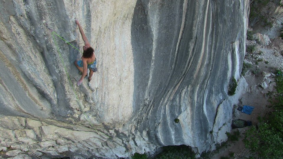 Адам Ондра (Adam Ondra) на маршруте "Three degrees of separation 