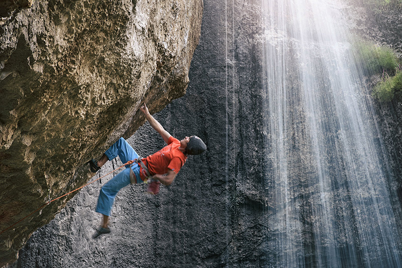 Дэвид Лама (David Lama), на маршруте "Avaatara" 9а