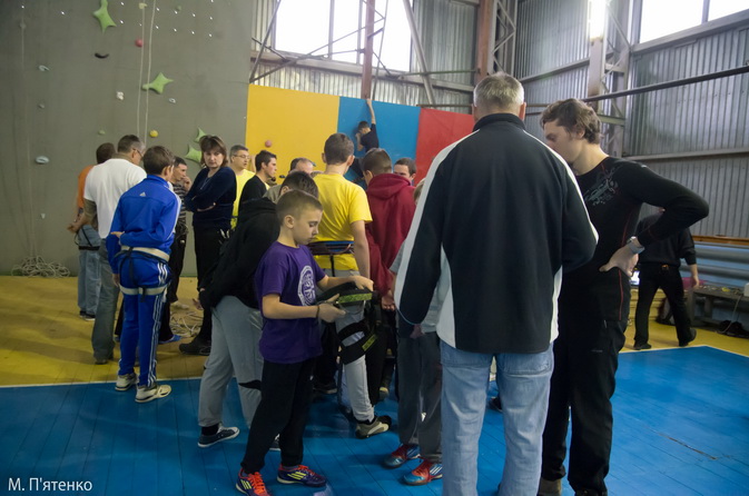 Юношеский чемпионат Хмельницкой области по скалолазанию (Скорость). Нетишин. Фото Максима Пятенко.