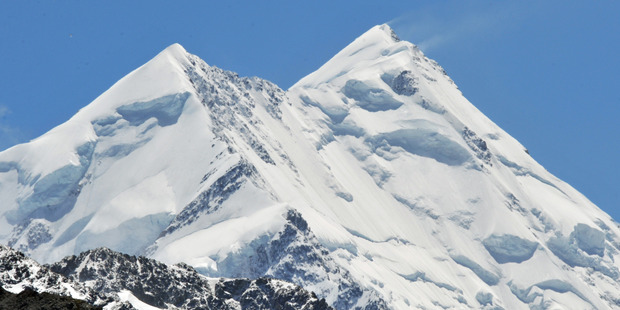 Восточная стена горы Зильберхорн (Mount Silberhorn), высотой 3303 метров