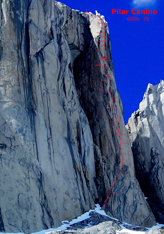  "Pilar Canino" (7b, 600 м) по западной стене Серро Пьержиоржо (Cerro Piergiorgio).