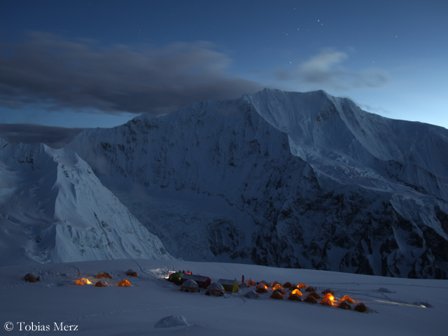 Второй высотный лагерь на Химлунг Химал (Himlung Himal)