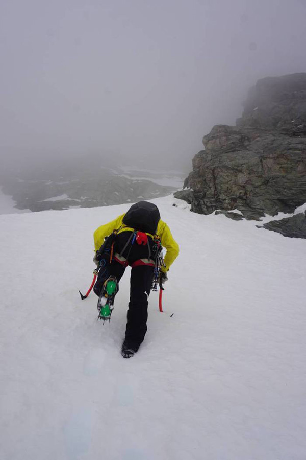 Южная стена горы Гроссглокнер (Großglockner, 3798 м). Восхождение по маршруту Südwandwächter альпинистами Витторио Мессини (Vittorio Messini) и Матиас Вурцер (Matthias Wurzer) 