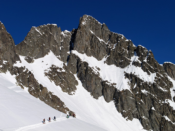 массив Aiguilles Crochues