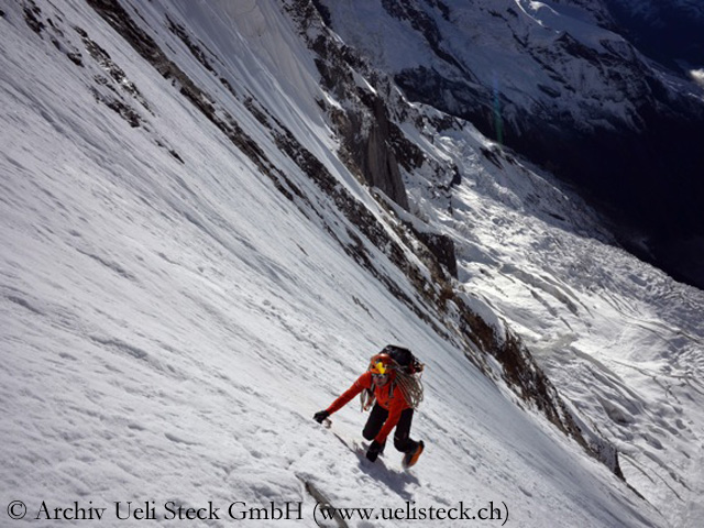 Ули Штек (Ueli Steck) на Южной стене Аннапурны. октябрь 2013