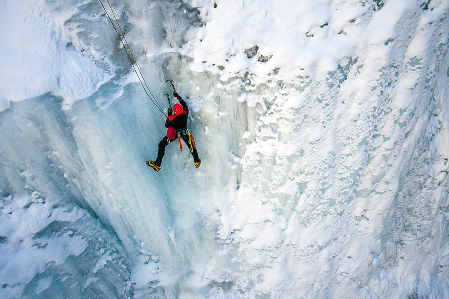 Mali zec (WI 4, 150m) в Tara Canyon. фото: Ilija Perić