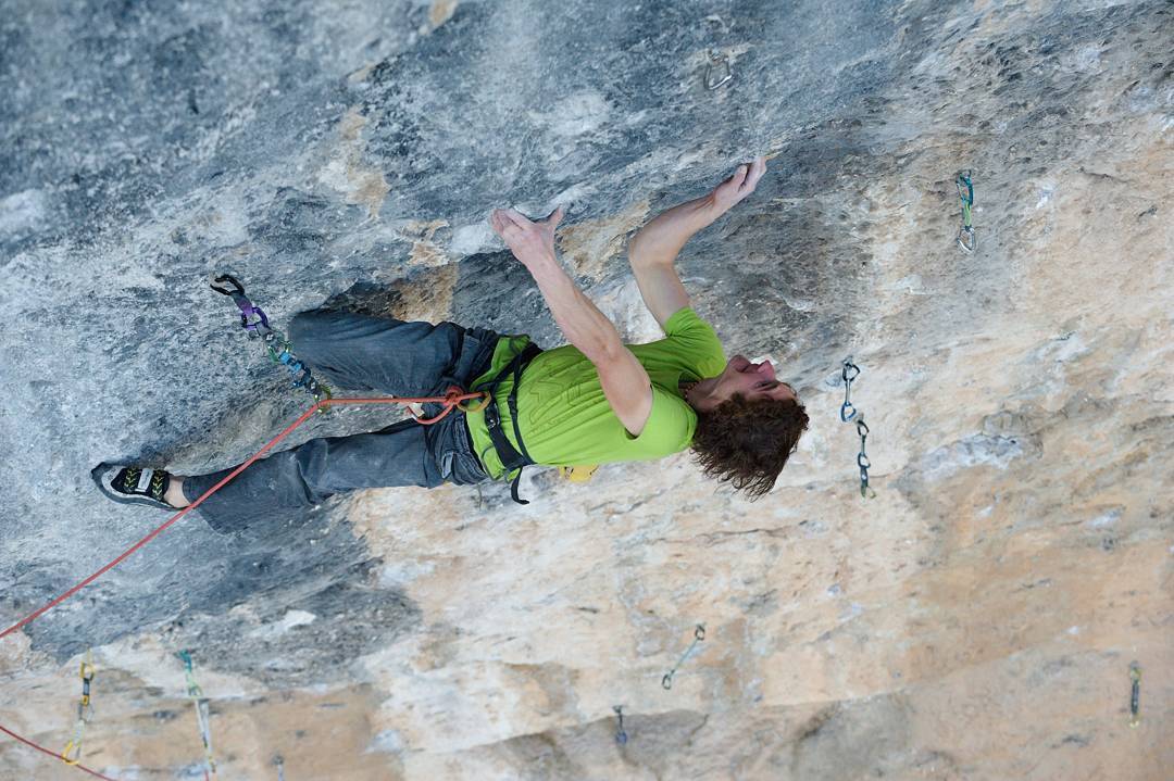 Адам Ондра (Adam Ondra) на маршруте "Happy Day" сложности 9а/+ 