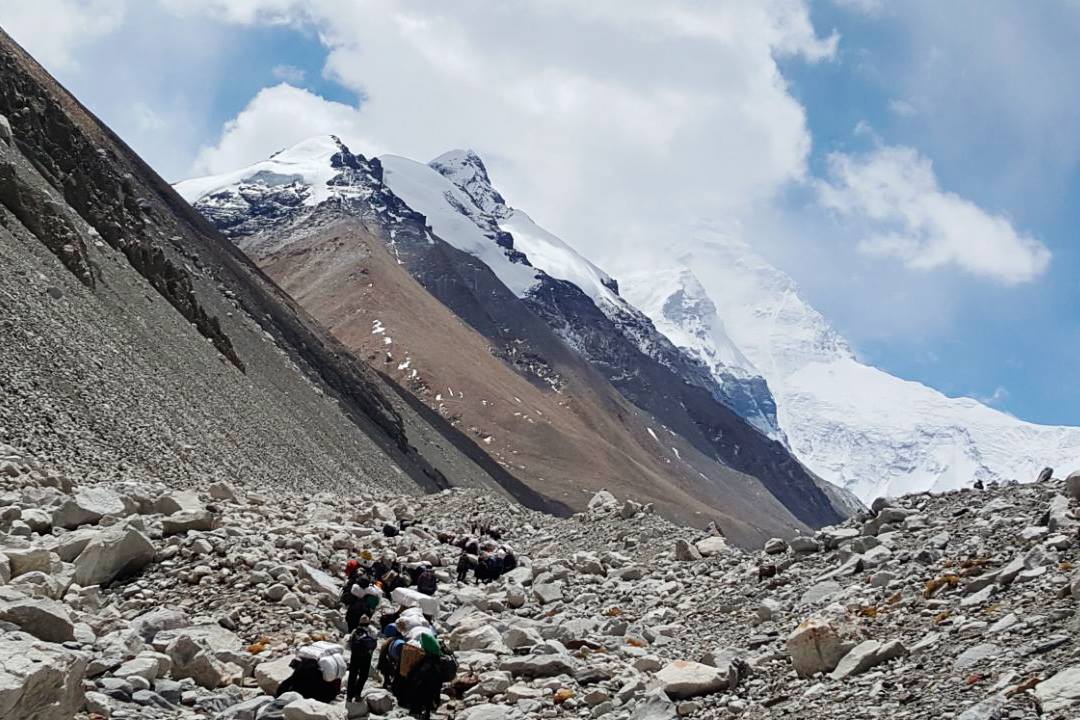 День 16. 22 апреля. маршрут от Base Camp до Middle Camp (5800м).