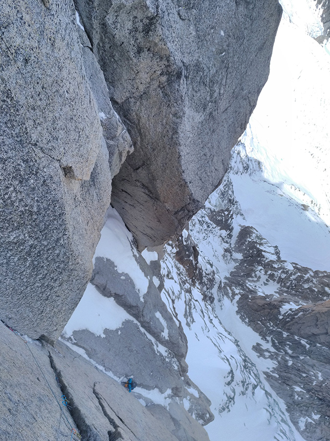 Восхождение по маршруту "Red Devils" на вершину пика Эгюий-дю-Миди (Aiguille du midi , 3842 м)