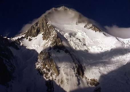 Гашербрум I (Gasherbrum I, 8080 м)