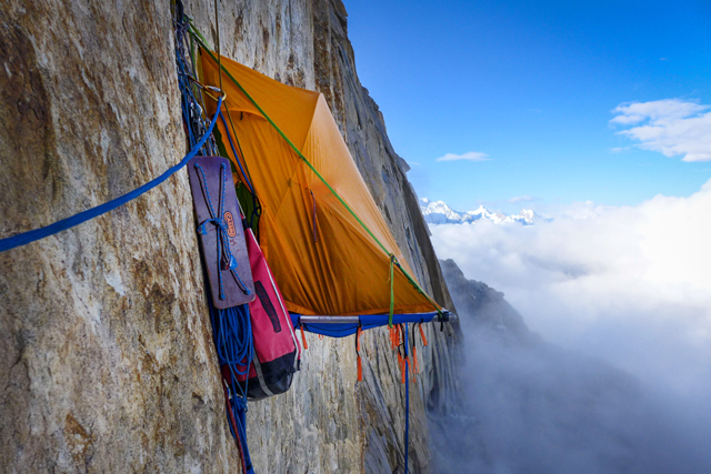 Большая Башня Транго (Great Trango Tower, 6286м)