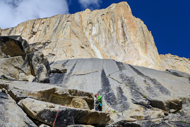 Большая Башня Транго (Great Trango Tower, 6286м)