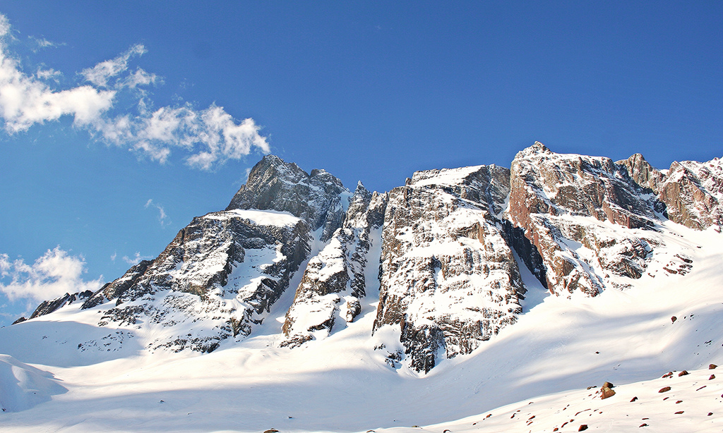 массив горы Серро Аренас (Cerro Arenas, 4020 м), Чили.