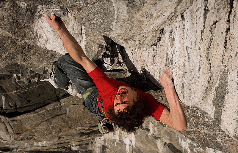 Адам Ондра (Adam Ondra) на маршруте «Change» 9b. Фото Pavel Blazek 