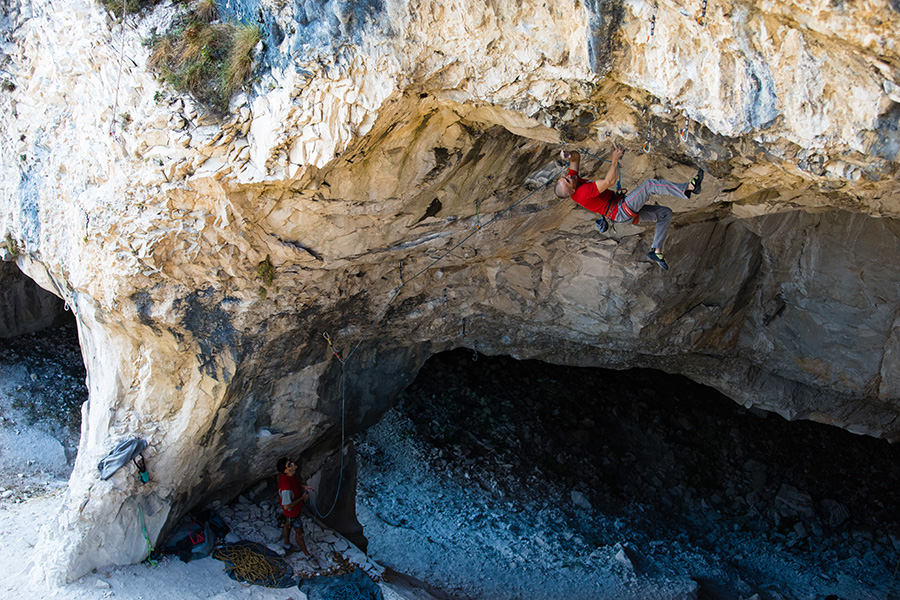 Альфредо Уэббер (Alfredo Webber) на маршруте "Thunder Ribes"  9a