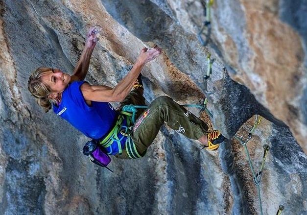 Ангела Айтер (Angela Eiter) на маршруте „Gloom of Triumph“ (8c+). Фото Luca Fonda