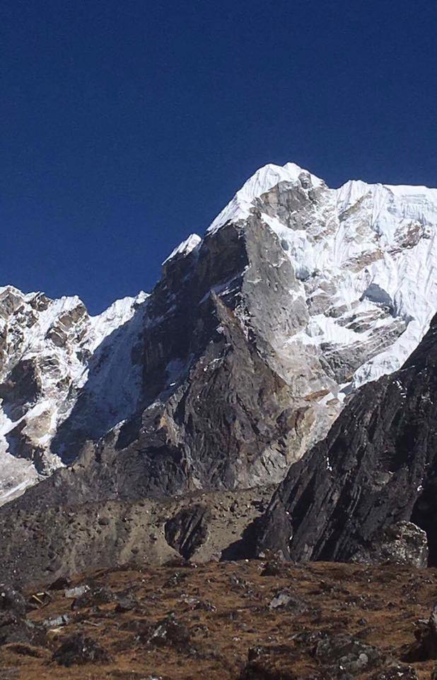 Юго-западный контрфорс Лобуче Восточная (Lobuche East, 6119 метров). Фото New Zealand Alpine Team