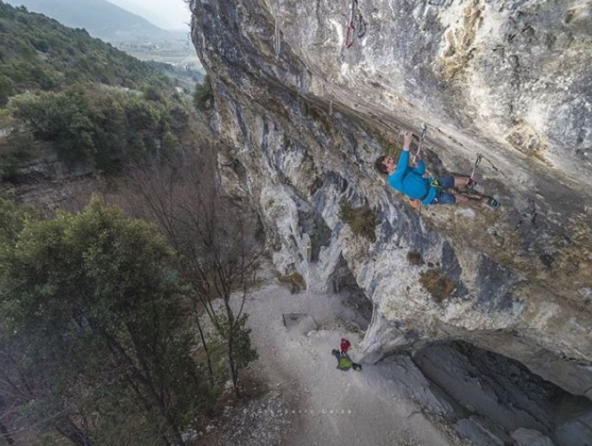 Адам Ондра (Adam Ondra) на маршрутах сектора Массоне. Фото Giampaolo Giampaolo Calza