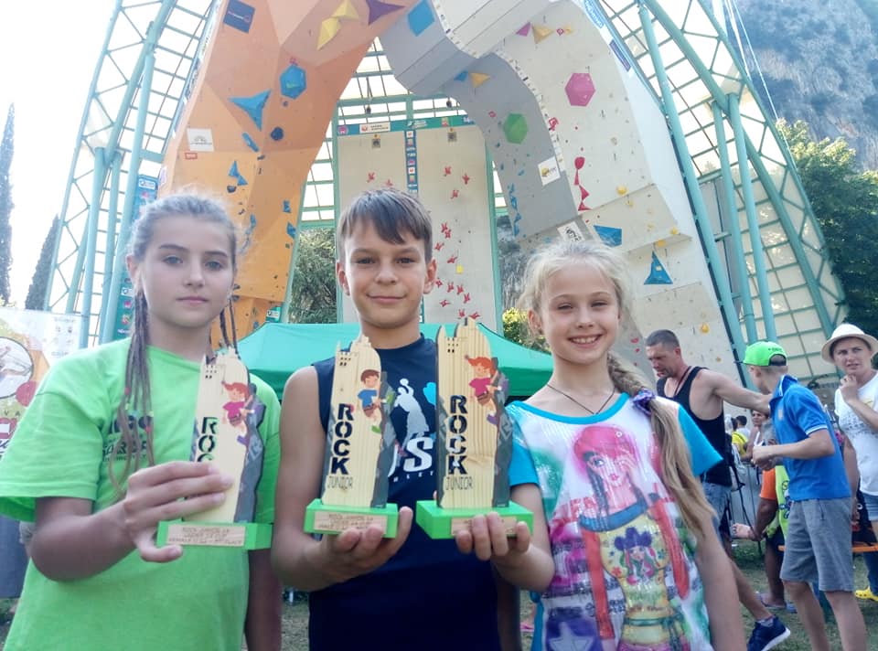 Призеры соревнований Arco Rock Junior 2018: Руслана Арнаут, Березовская Дарья, Дятлов Тимур. Фото Николай Силевич