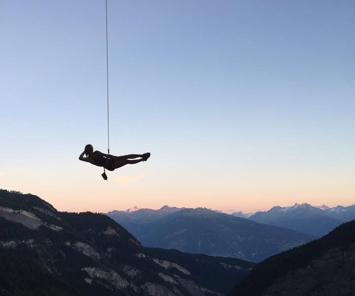 Джулия Шанорди (Julia Chanourdie) на маршруте  "La cabane au Canada". Фото fanatic-climbing . com