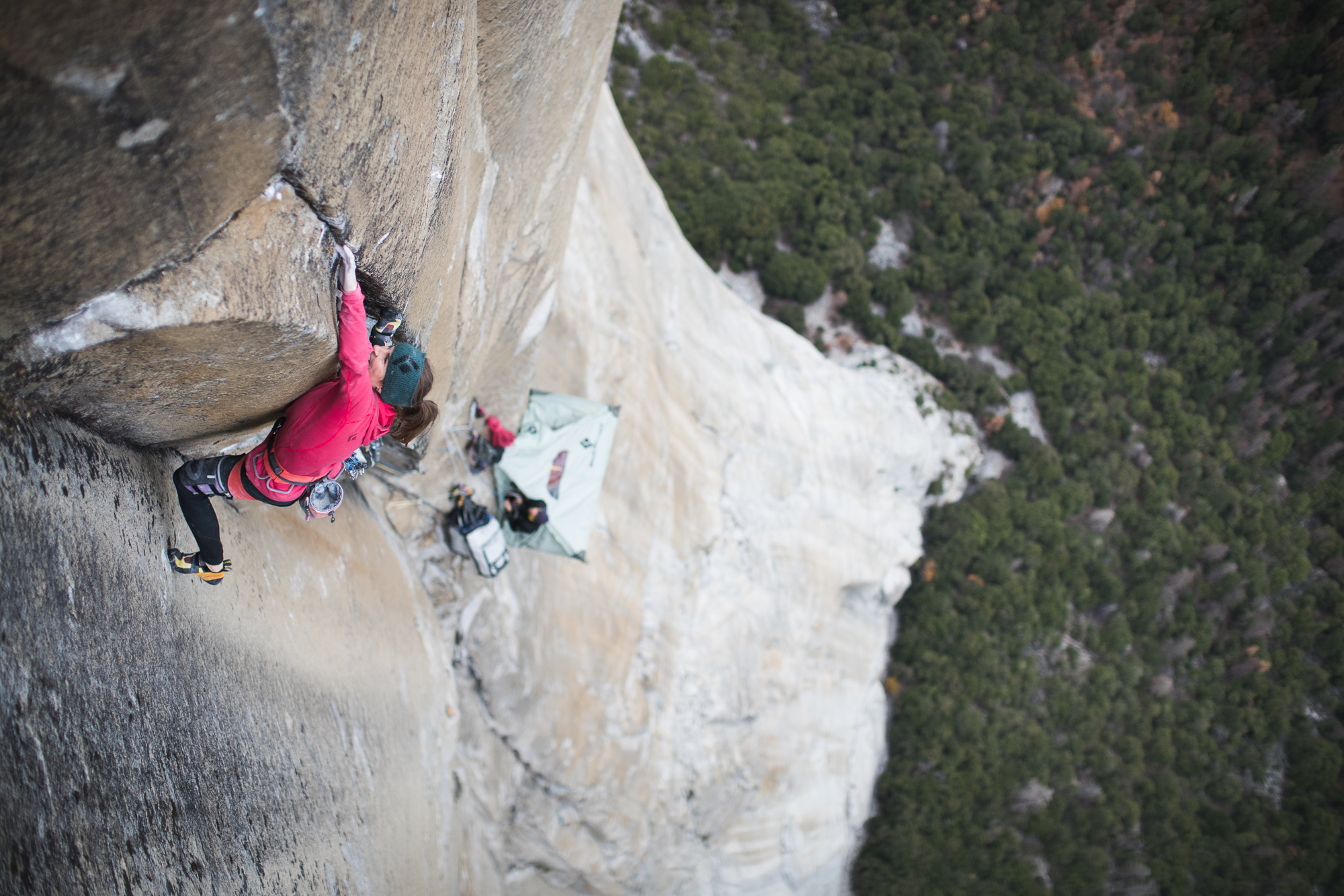 Барбара Зангерль (Barbara Zangerl) на 12-ой веревке маршрута  Magic Mushroom (VI 5.14a), Эль-Капитан, Йосемити