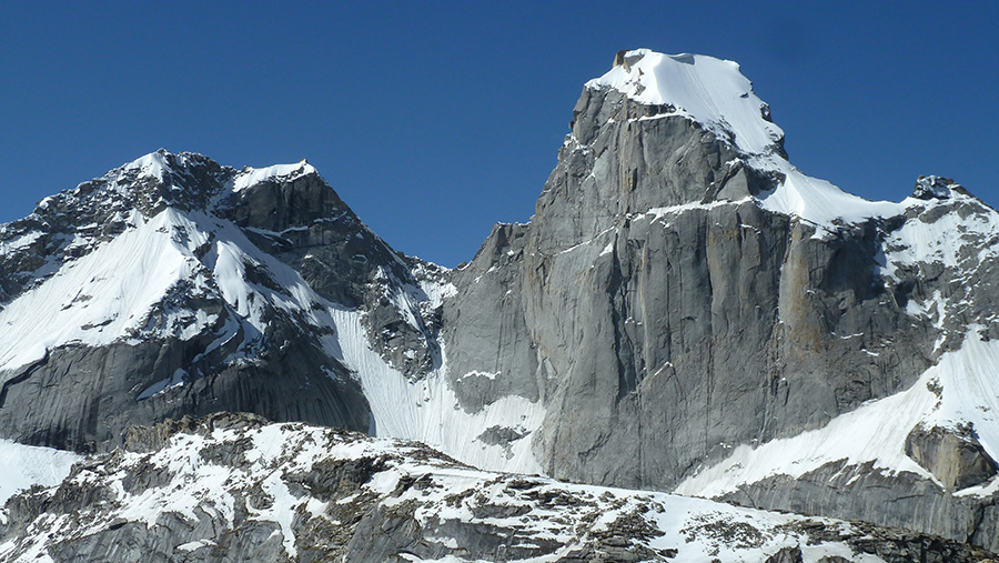 Новый маршрут Water World на ранее не покорённый пик Кирис (Kiris Peak ) высотой 5428 метра, Пакистан. Фото Maurizio Giordani