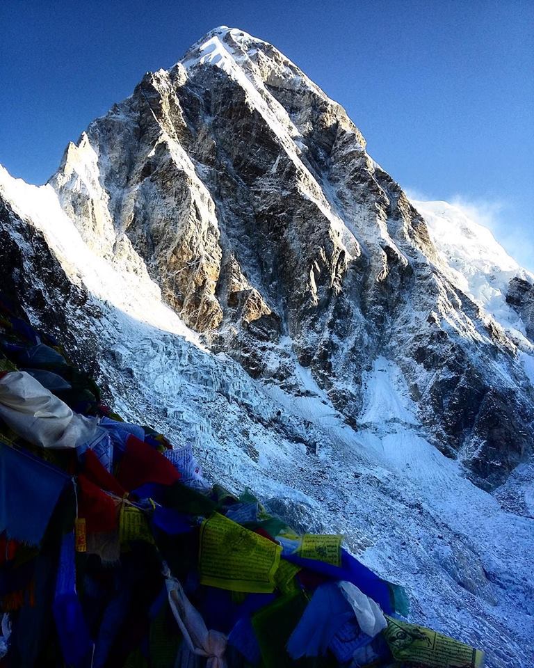 Пумори (Pumori, 7161 м). Фото Trekking Trail Nepal