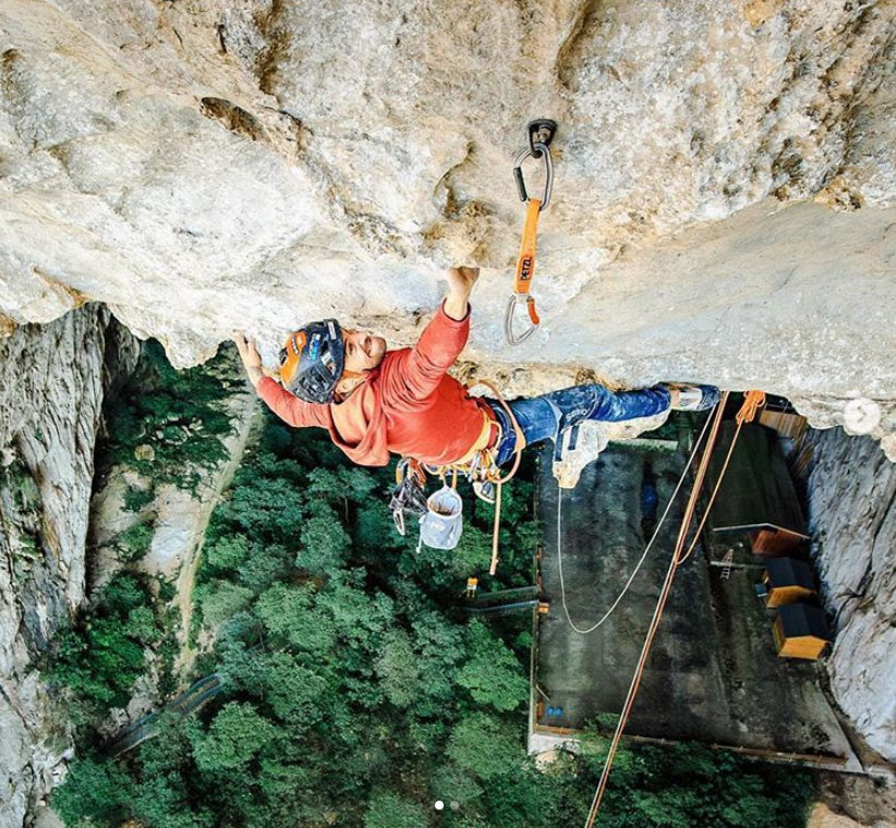 Эду Марин (Edu Marin) на маршруте "Valhalla”. Фото David Lopez Campe