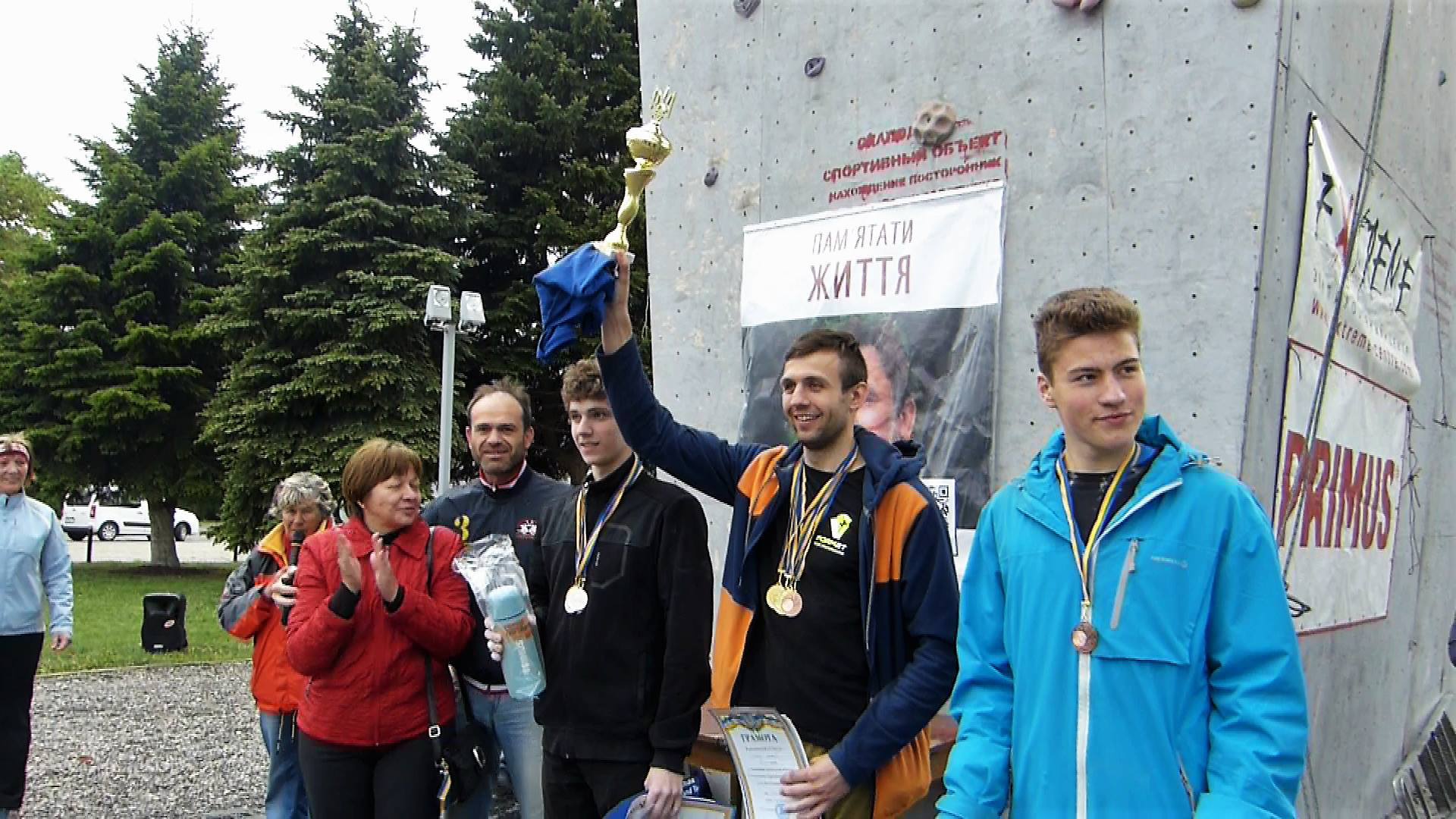 Коля - победитель в зачёте по многоборью на чемпионате Харькова 2018. Фото format-club . com