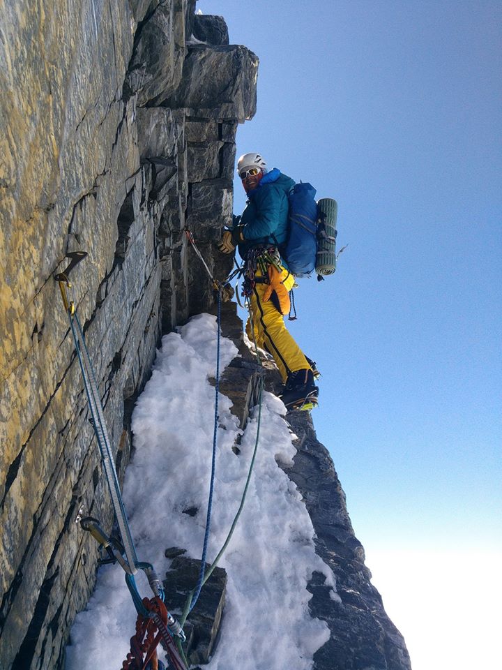 не пройденный юго-восточный гребень Аннапурна III ( Annapurna III 7555 метров). Фото Михаил Фомин