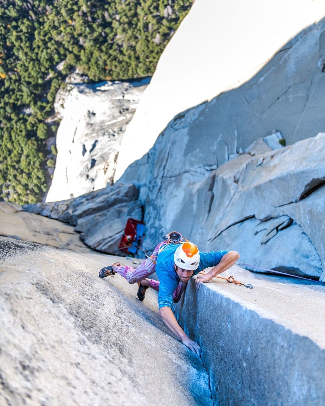 Себастьян Берт (Sébastien Berthe) на маршруте «The Nose» (5.14/8b+) на скале Эль-Капитан в США