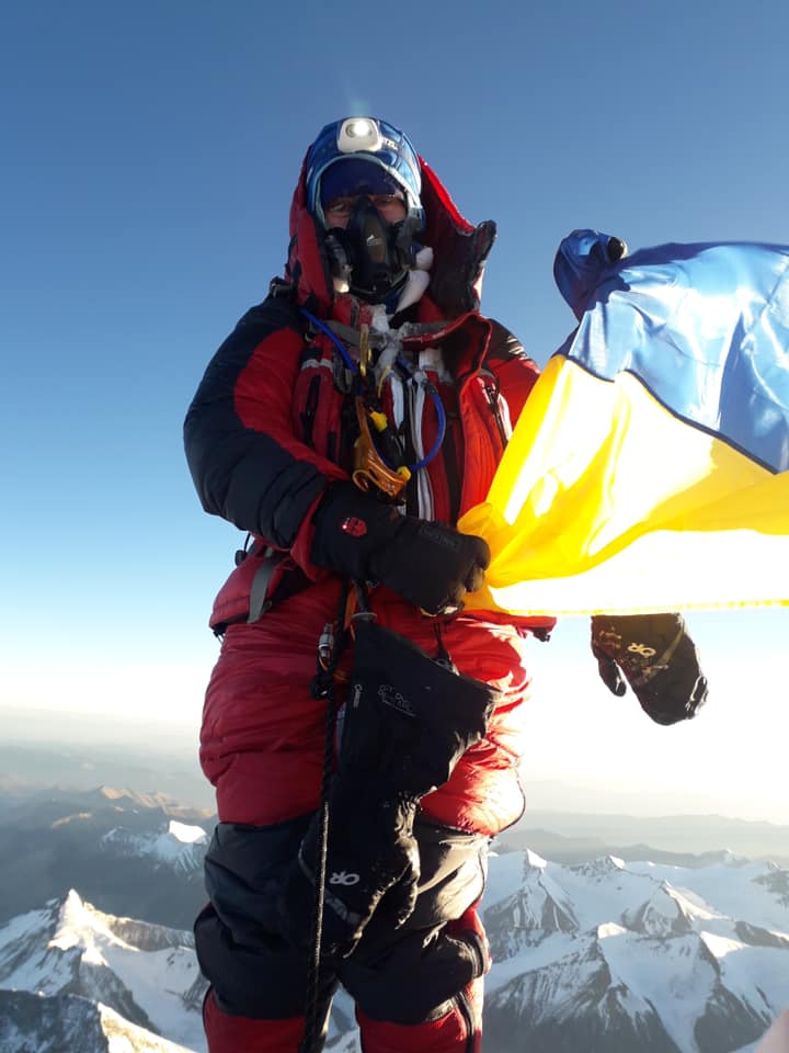 Оксана Літинська на вершині Джомолунгми, травень 2019 року