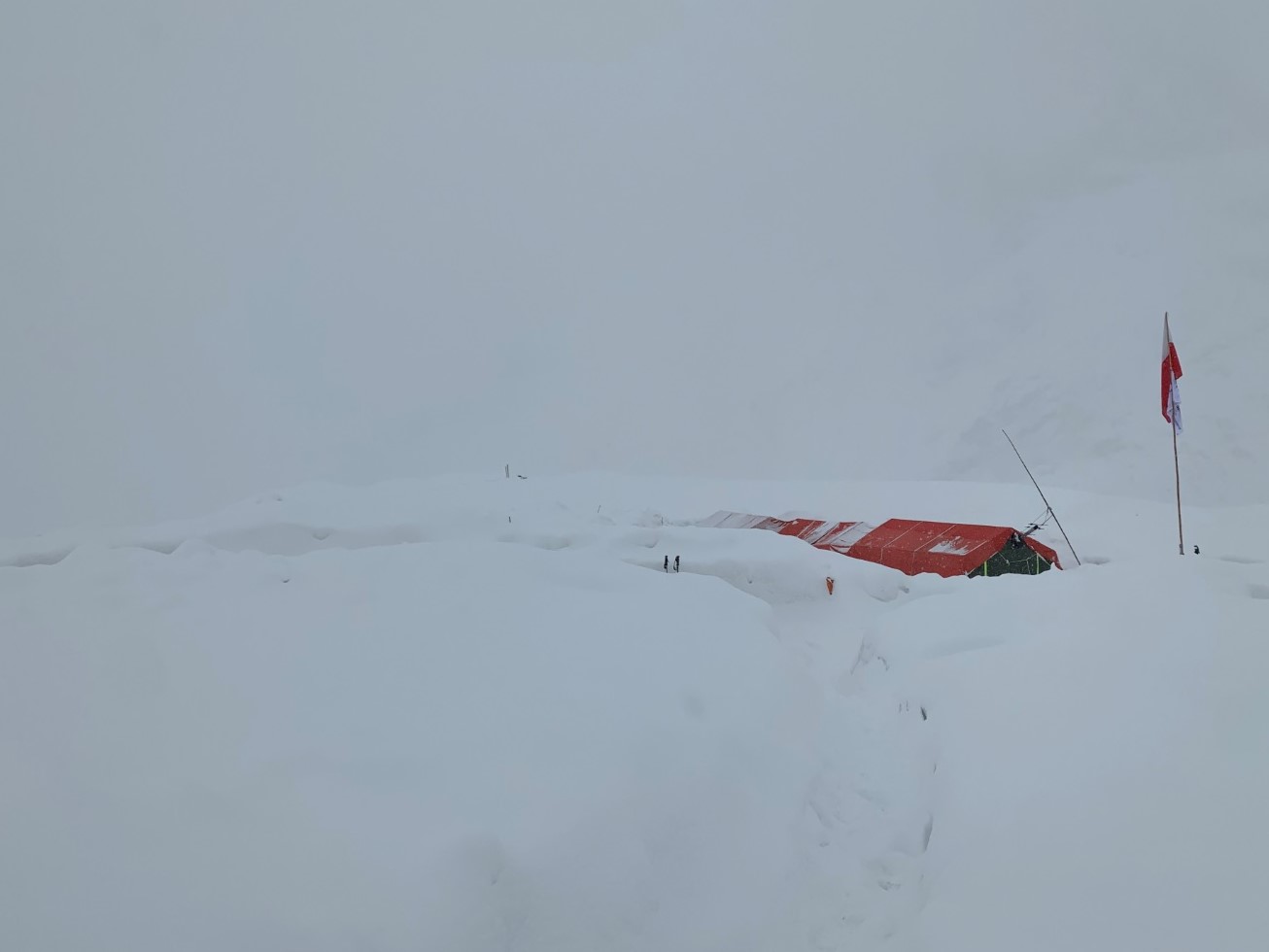 Базовый лагерь у вершины Батура Сар (Batura Sar). Фото Oswald Rodrigo Pereira