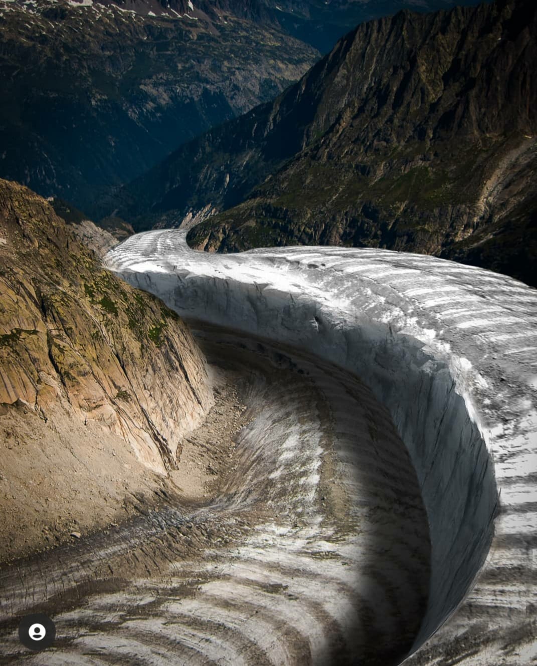 Мер-де-Глас (Mer de Glace) - сравнительный коллаж ледника с фотографии 1900-х годов и 3Д снимков 2020 года