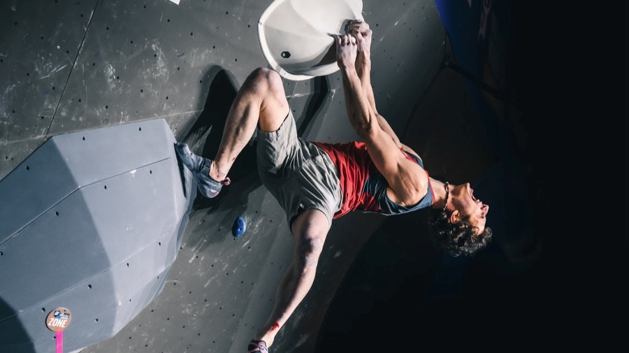 Адам Ондра (Adam Ondra) - победитель этапа Кубка Мира в Майренгене. 2021 год