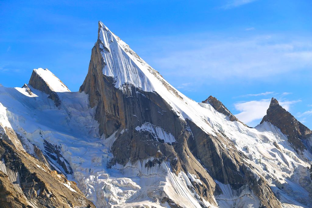 Лайла Пик (Laila Peak) высотой 6096 метров