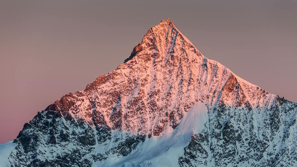 восхождение на вершину Вайсхорн (Weisshorn) высотой 4505 метров в Пеннинских Альпах в Швейцарии.  Фото Николай Колосовский (Хмельницкий) и Александр Талабко (Киев)