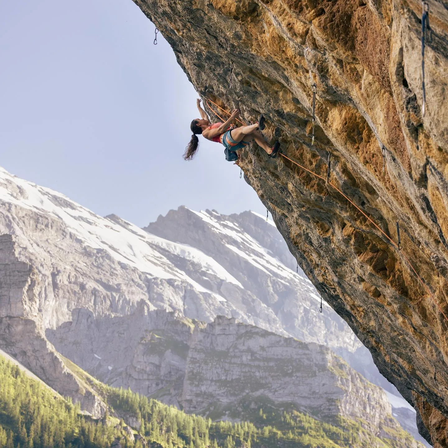 Анак Верховен (Anak Verhoeven) на маршруті "Jungfrau Marathon" 9а. Фото John Thornton Photography