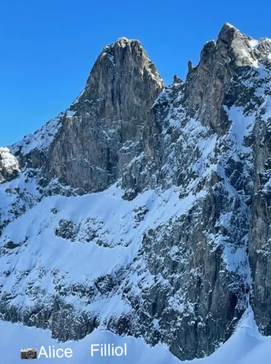 північно-західна сторона гори Гран-Пік-де-Бельдон (Grand Pic de Belledonne, 2977 метрів).