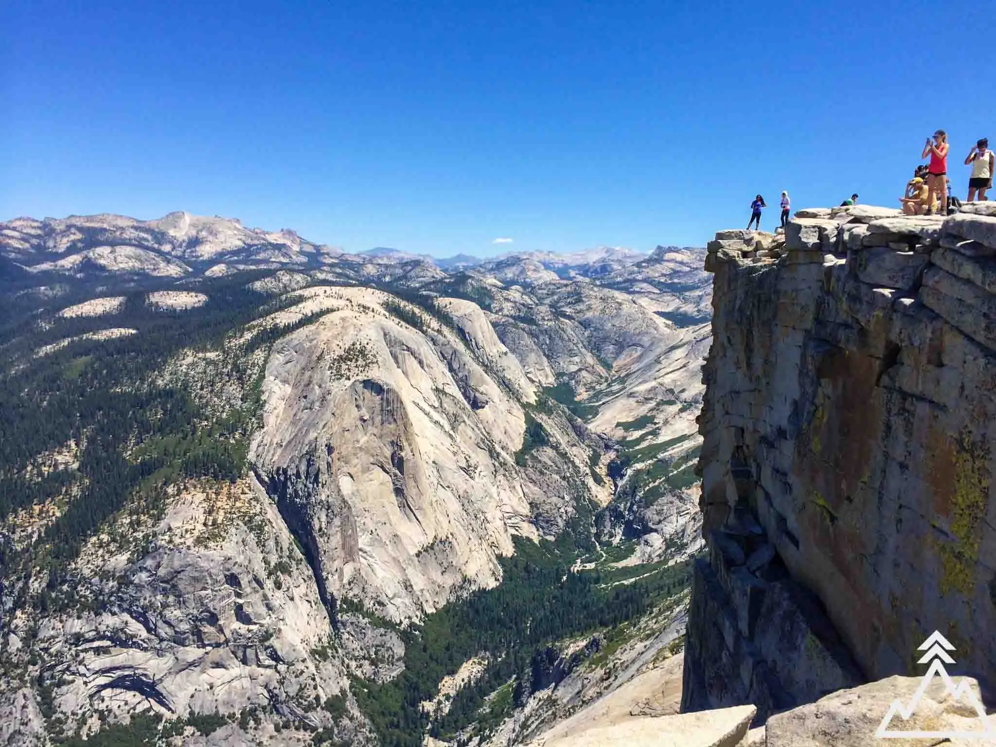 Вид з вершини Хаф-Доум (Half Dome)