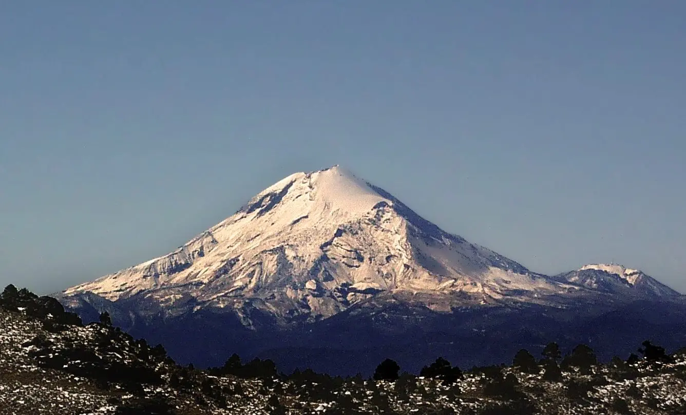 найвища вершина Мексики - вулкан Орісаба (Pico de Orizaba), висота якого складає 5636 метрів