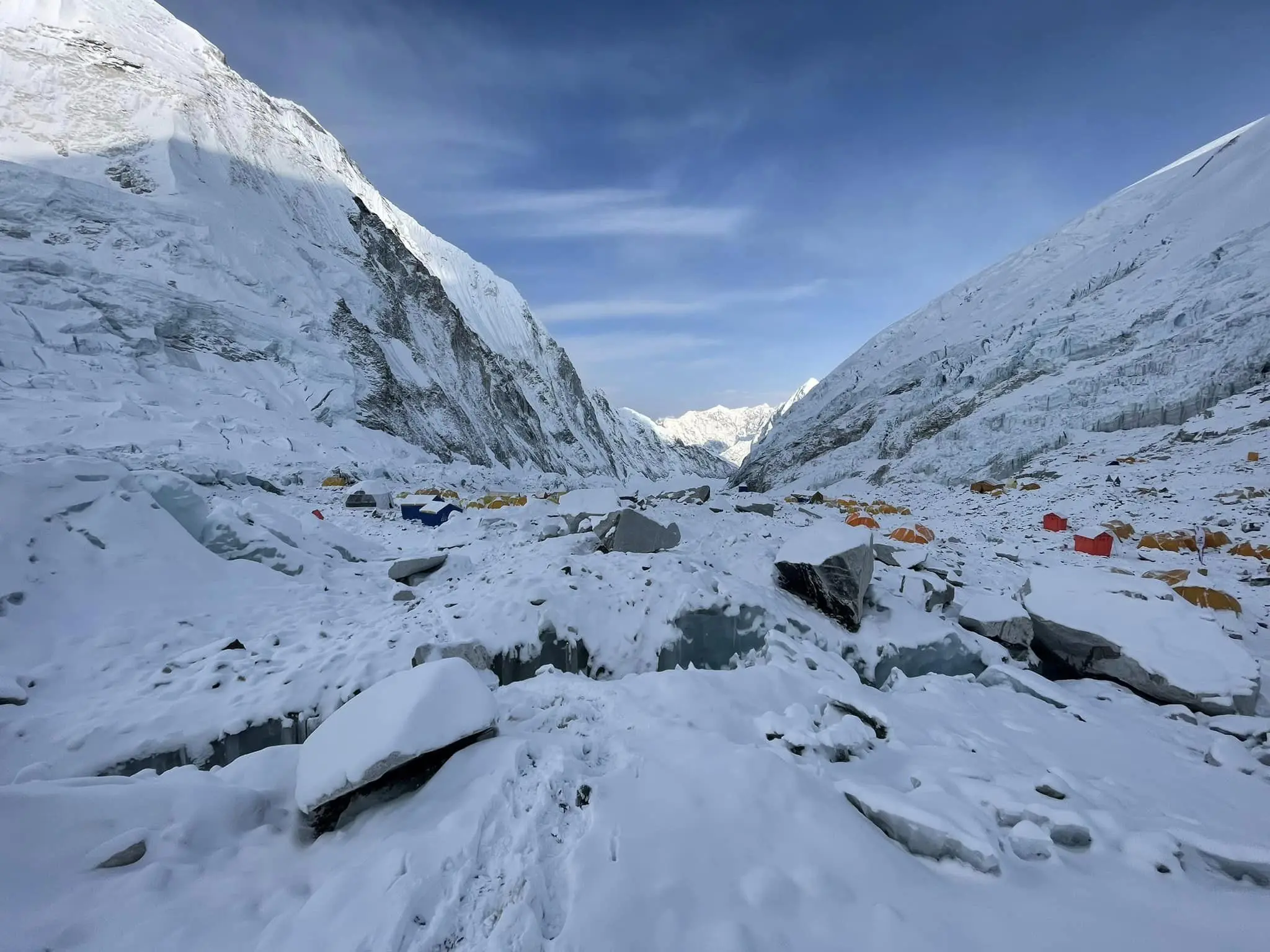 Третій висотний табір на Евересті (на відмітці 7470 метрів). Фото Everestchronicle