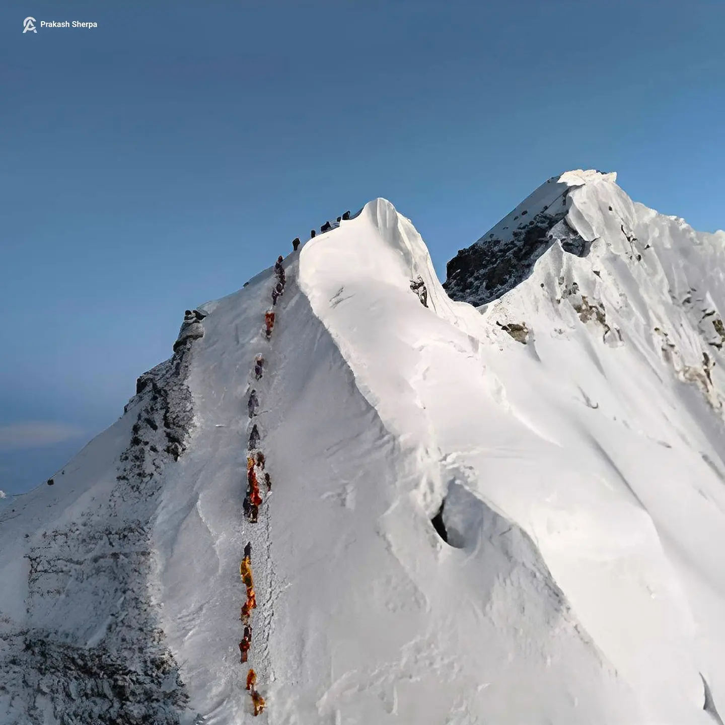 Еверест. Ділянка маршруту біля південної вершини. Фото Prakash Sherpa
