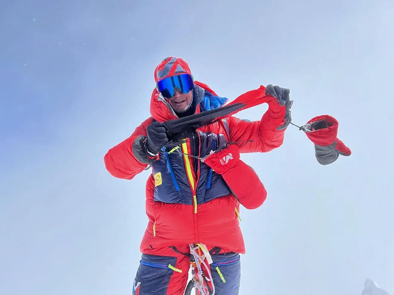 Марко Камандона (Marco Camandona) на вершині восьмитисячника Гашербрум I (Gasherbrum I, 8080 м). Фото Marco Camandona