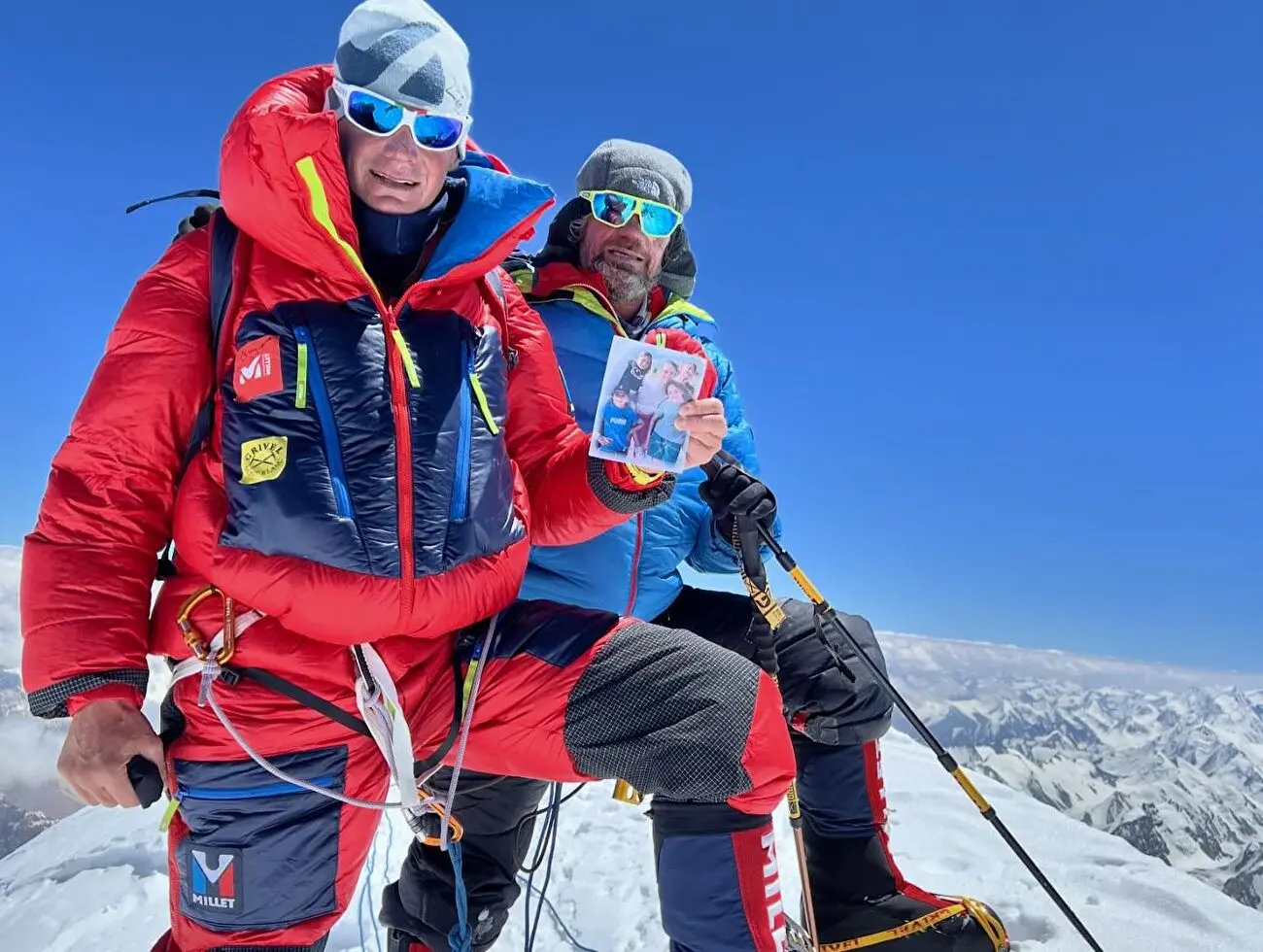 Марко Камандона (Marco Camandona) на вершині восьмитисячника Гашербрум I (Gasherbrum I, 8080 м). Фото Marco Camandona