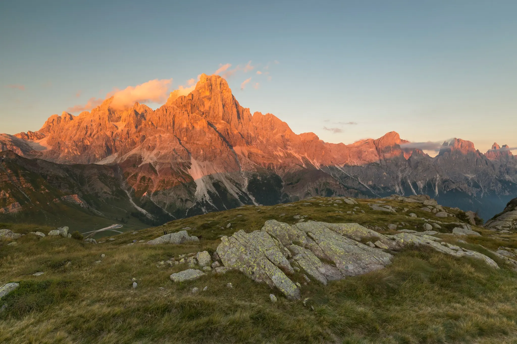 Гори Доломітових Альп у Сан-Мартіно-ді-Кастроцца (San Martino di Castrozza).